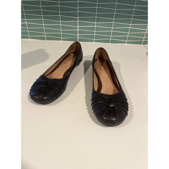 Clarks Shoes - Clark’s Leather Flats Sz 9.5